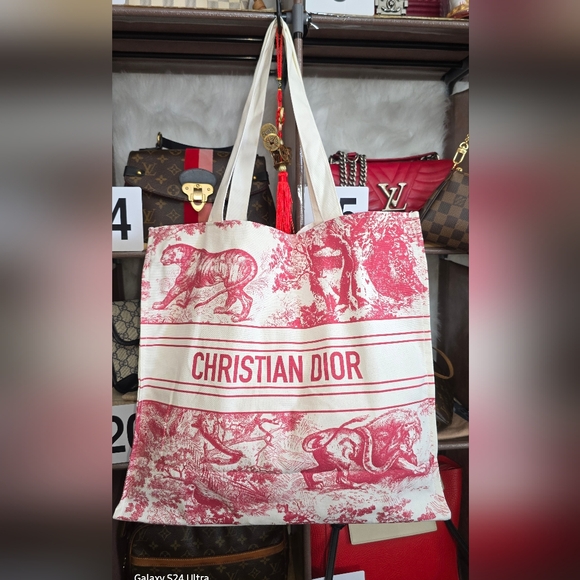Dior Red and Cream Tote Bag - Picture 1 of 6
